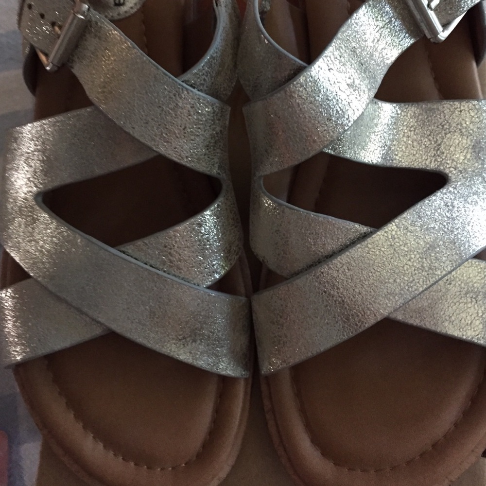Comfortiva Devera Sandals - Picture 2 of 7